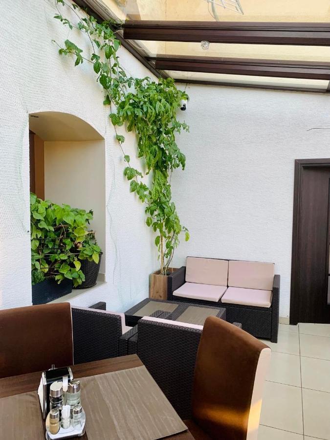 Aparthotel Restauracja Ibiza Ludwikowice Kłodzkie Exterior foto
